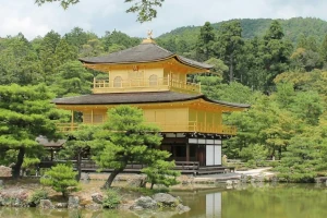 Goldener Tempel in Kyoto, Japan